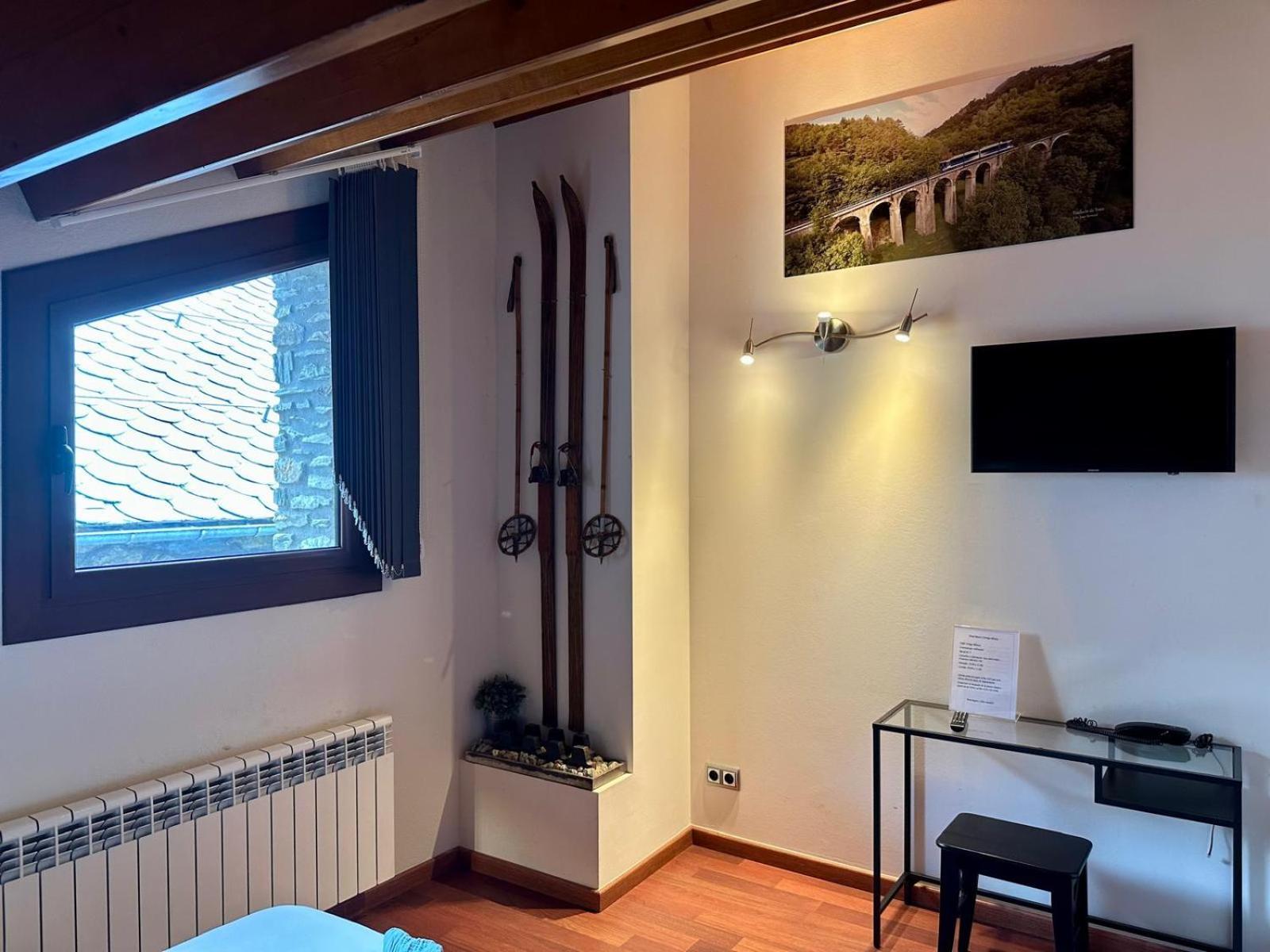 Rural L'Ortiga Blanca Hotel Queralbs Ngoại thất bức ảnh