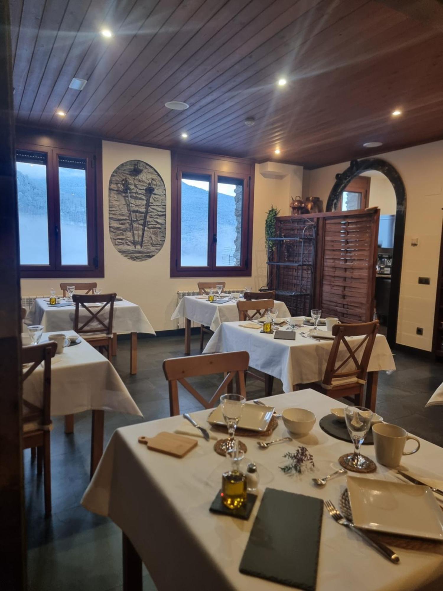 Rural L'Ortiga Blanca Hotel Queralbs Ngoại thất bức ảnh